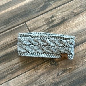 Women’s winter headband